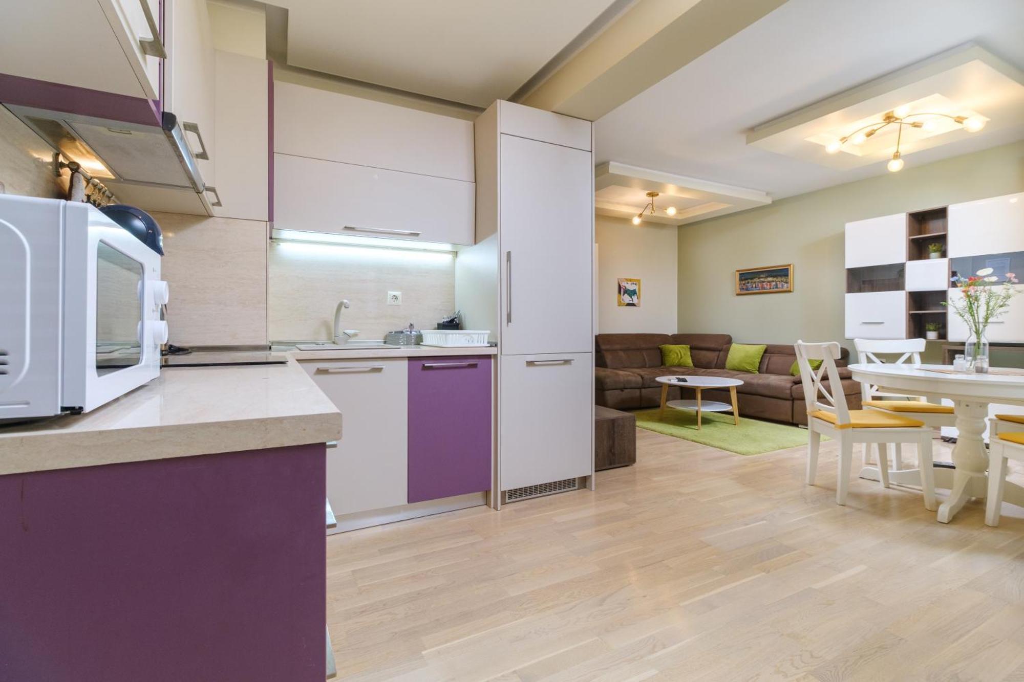 Riverside 2-Bedroom Apartment Plovdiv Luaran gambar